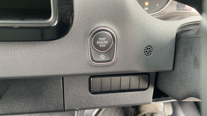 Mercedes-Benz Sprinter 317Cdi L3 Diesel Rwd 3.5t H2 Select Van 9G-Tronic - Image 37